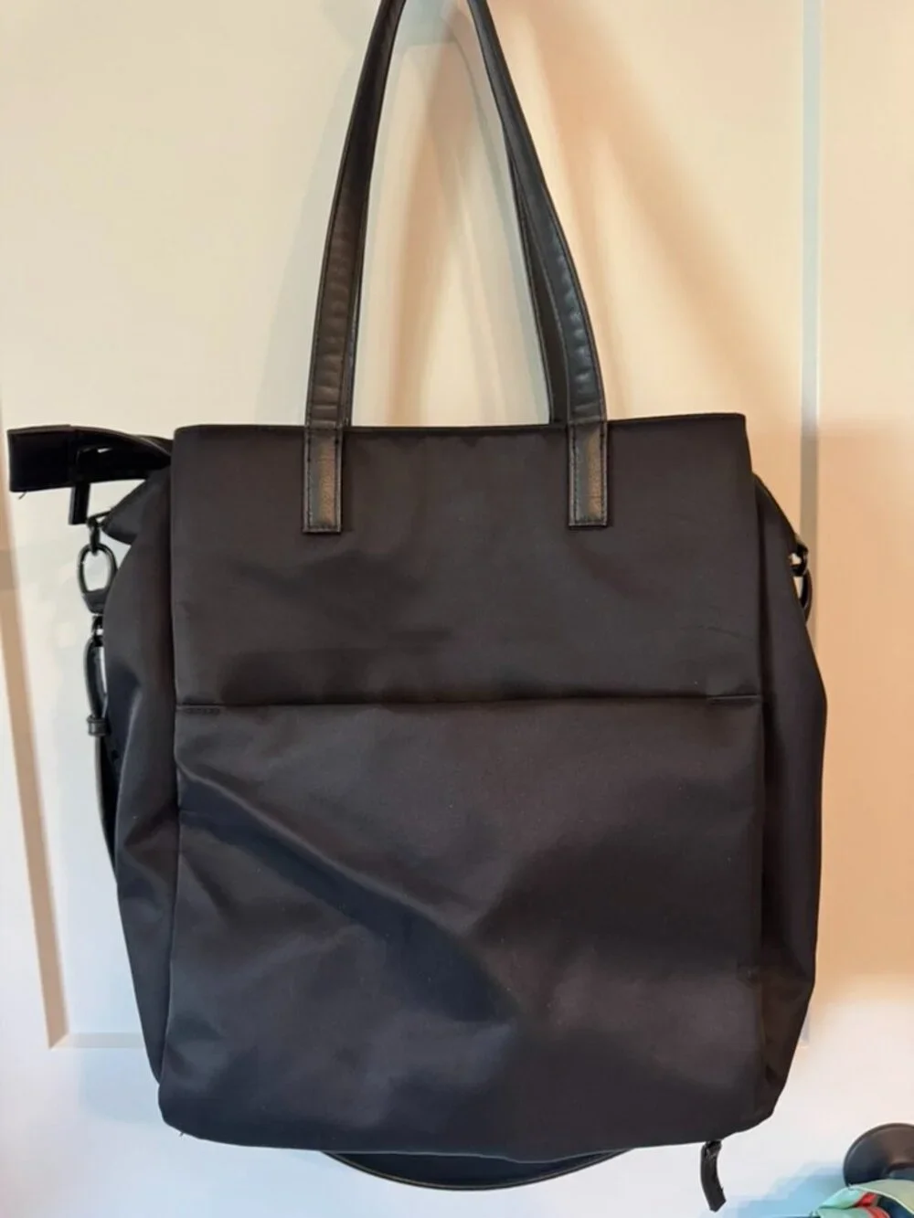 Beis Commuter Tote in Black